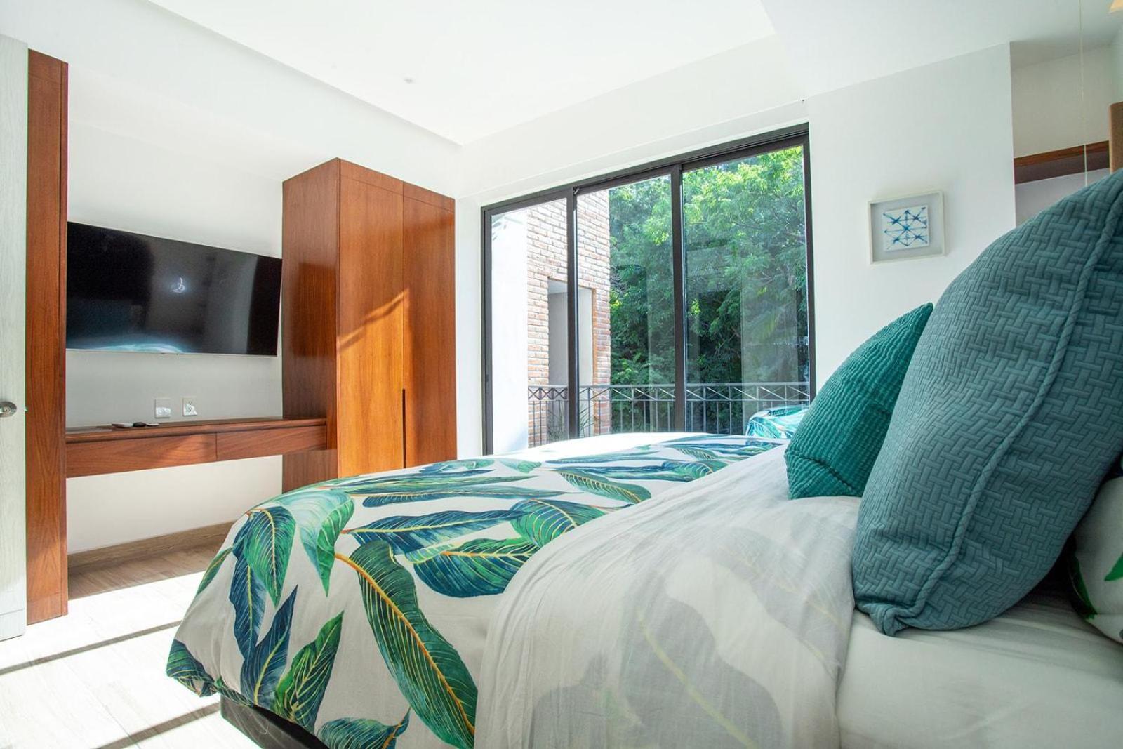 Holiday home Swanky Conchas Chinas Condo, Ocean & Jungle Views *
