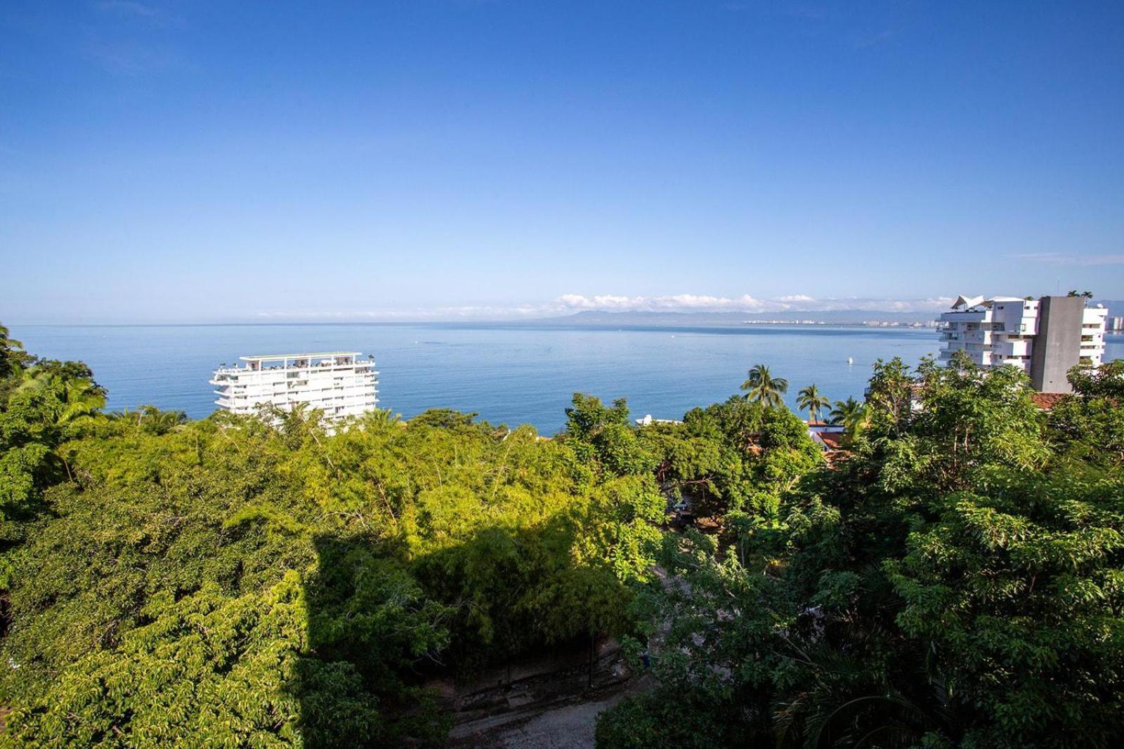 Swanky Conchas Chinas Condo, Ocean & Jungle Views Holiday home Puerto Vallarta