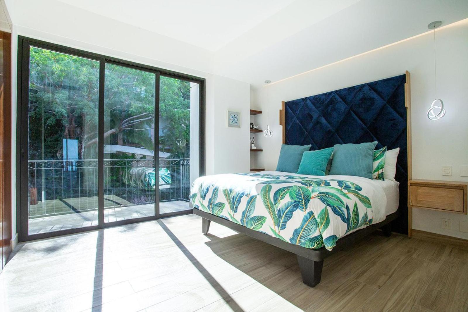 Swanky Conchas Chinas Condo, Ocean & Jungle Views Puerto Vallarta