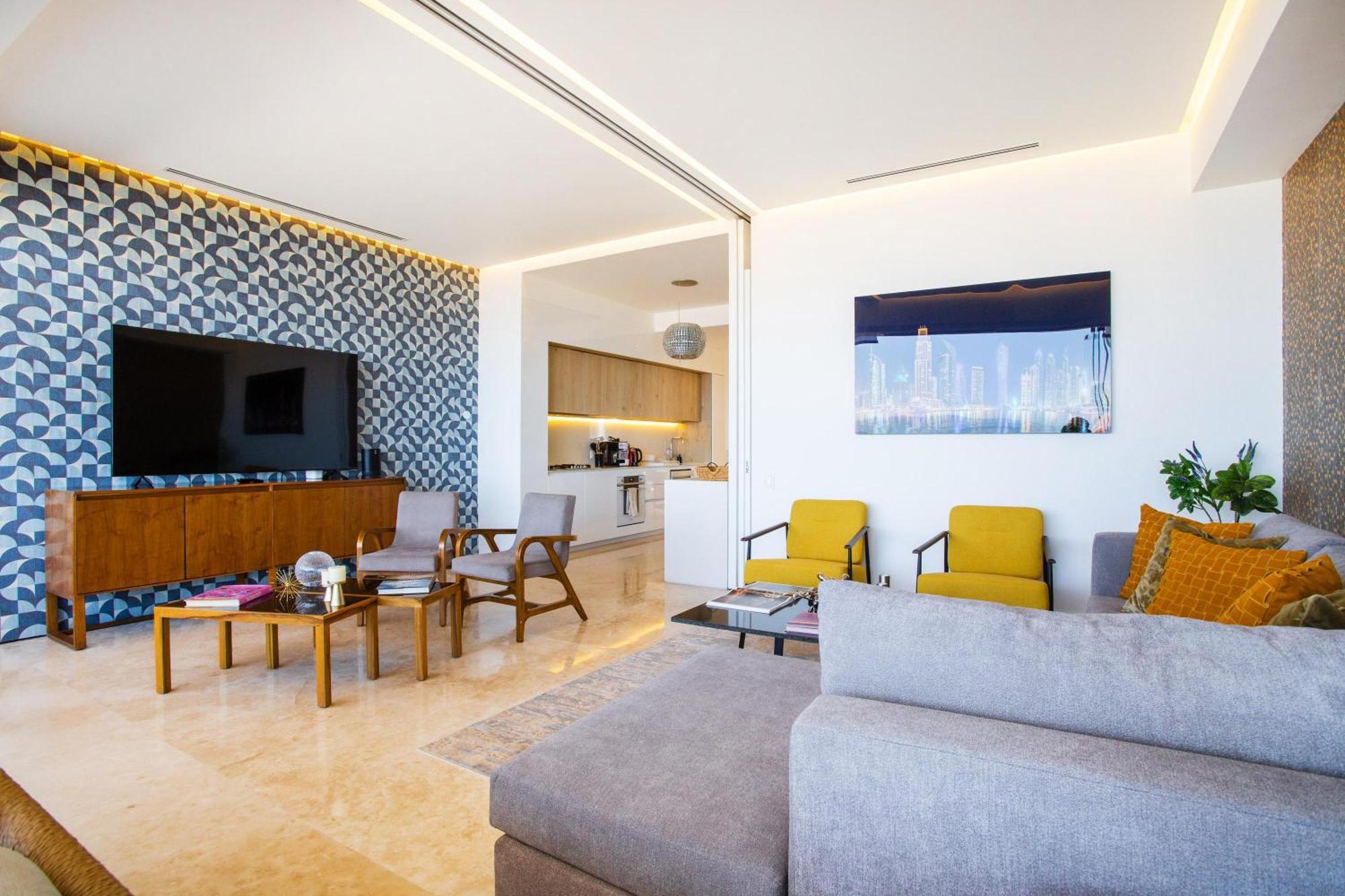 Luxury Living On 9th Floor In Romantic Zone