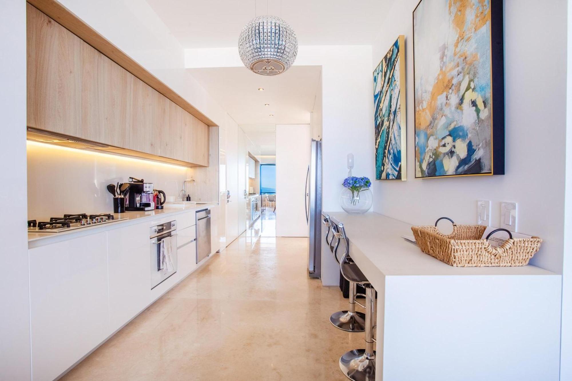 Luxury Living On 9th Floor In Romantic Zone Puerto Vallarta