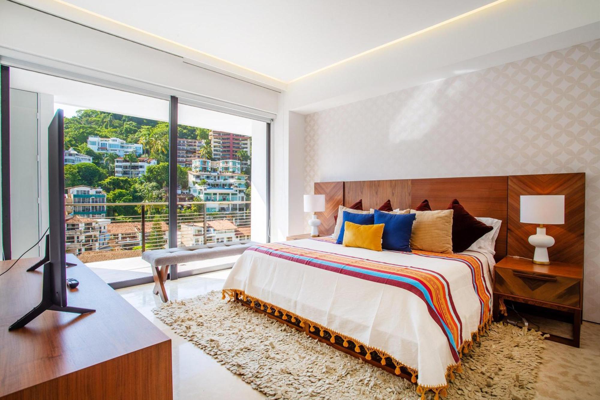 Luxury Living On 9th Floor In Romantic Zone Puerto Vallarta