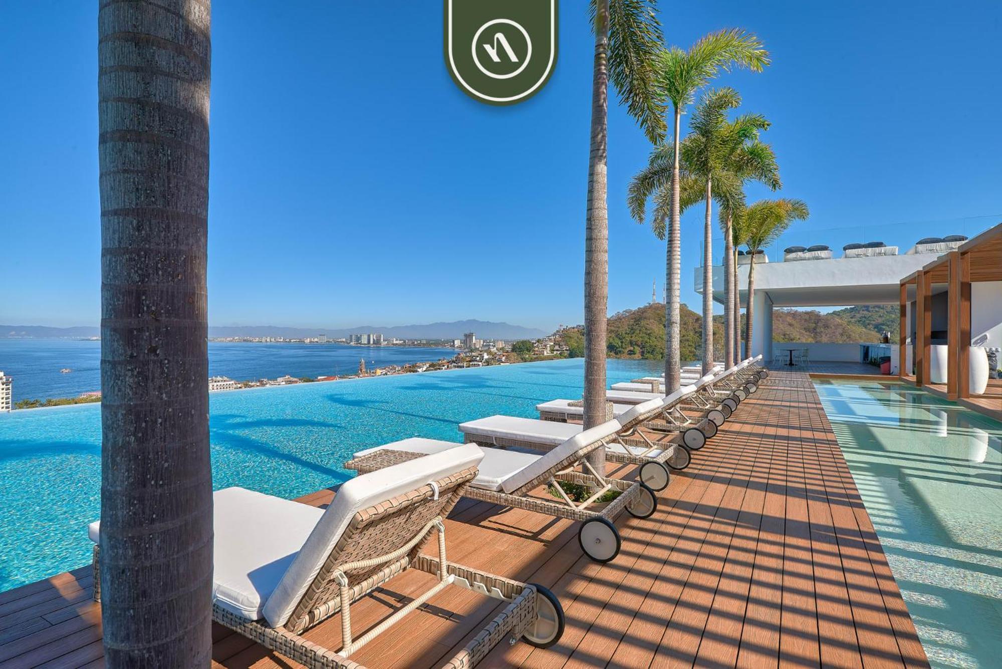 With 2 Beds - Rooftop Pool