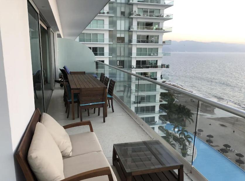 Peninsula On 10th Floor Villa *