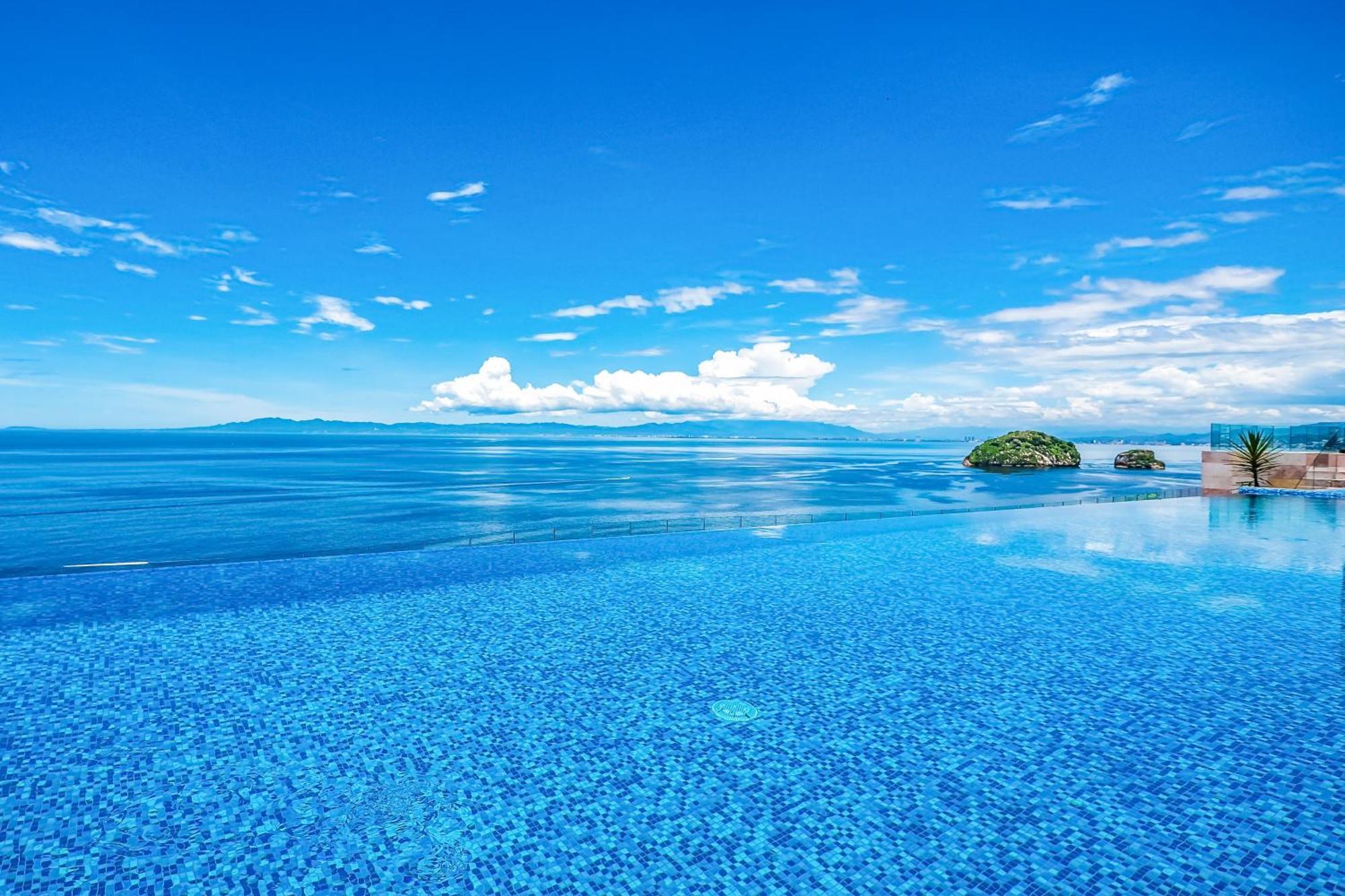 Blue Horizon 902 @ Residences