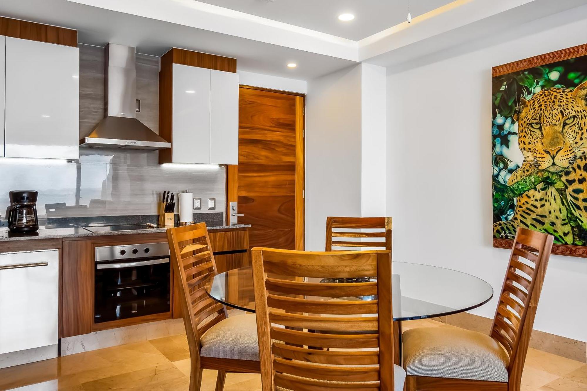 Blue Horizon 902 @ Residences Apartment