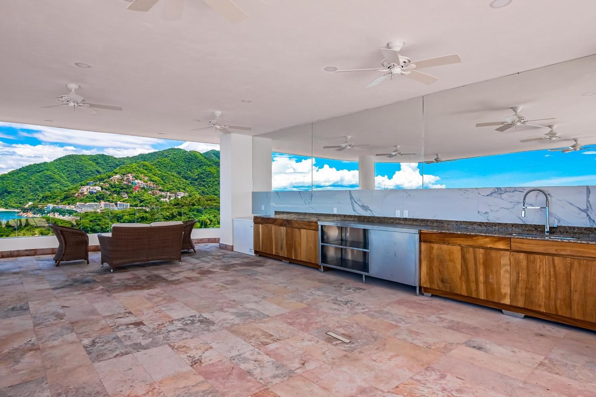 Apartment Blue Horizon 902 @ Residences