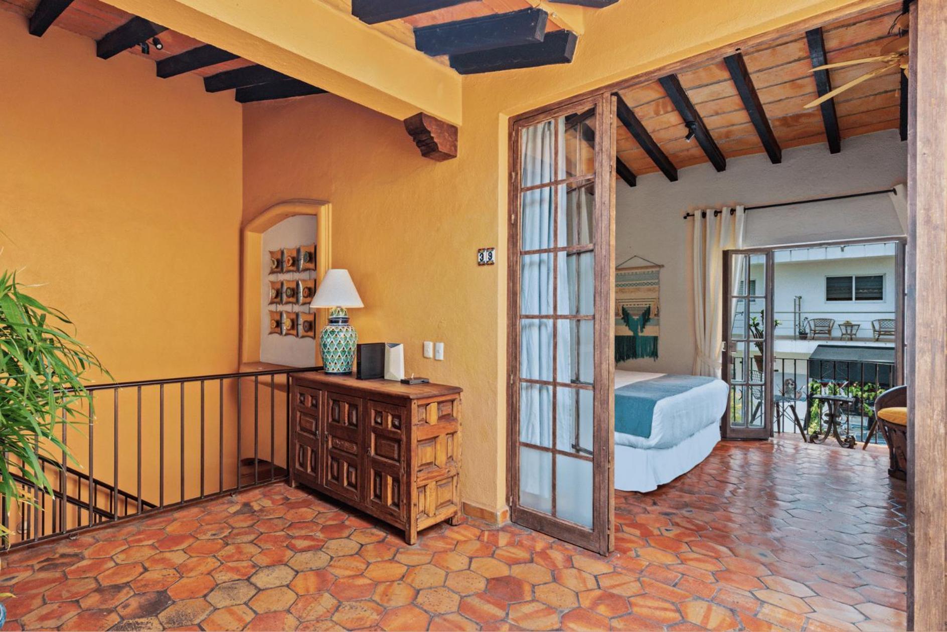 Lola - Adults Only Bed & Breakfast 3*