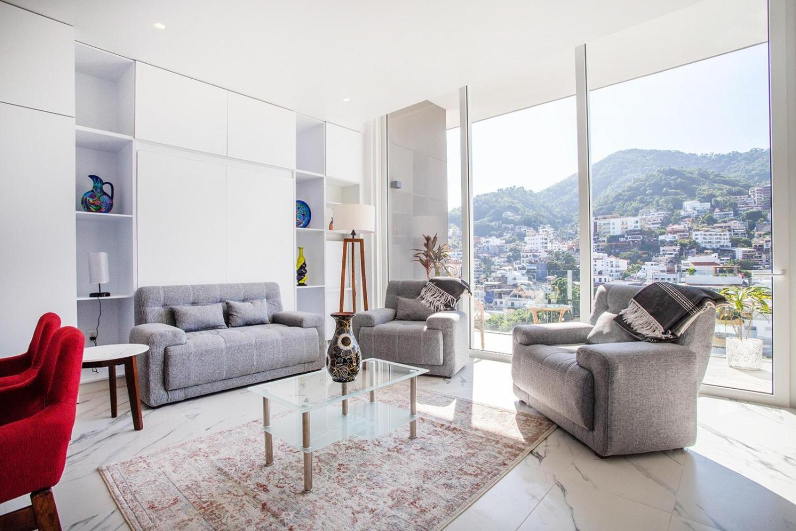 Penthouse Panoramic View To Downtown And Mountains