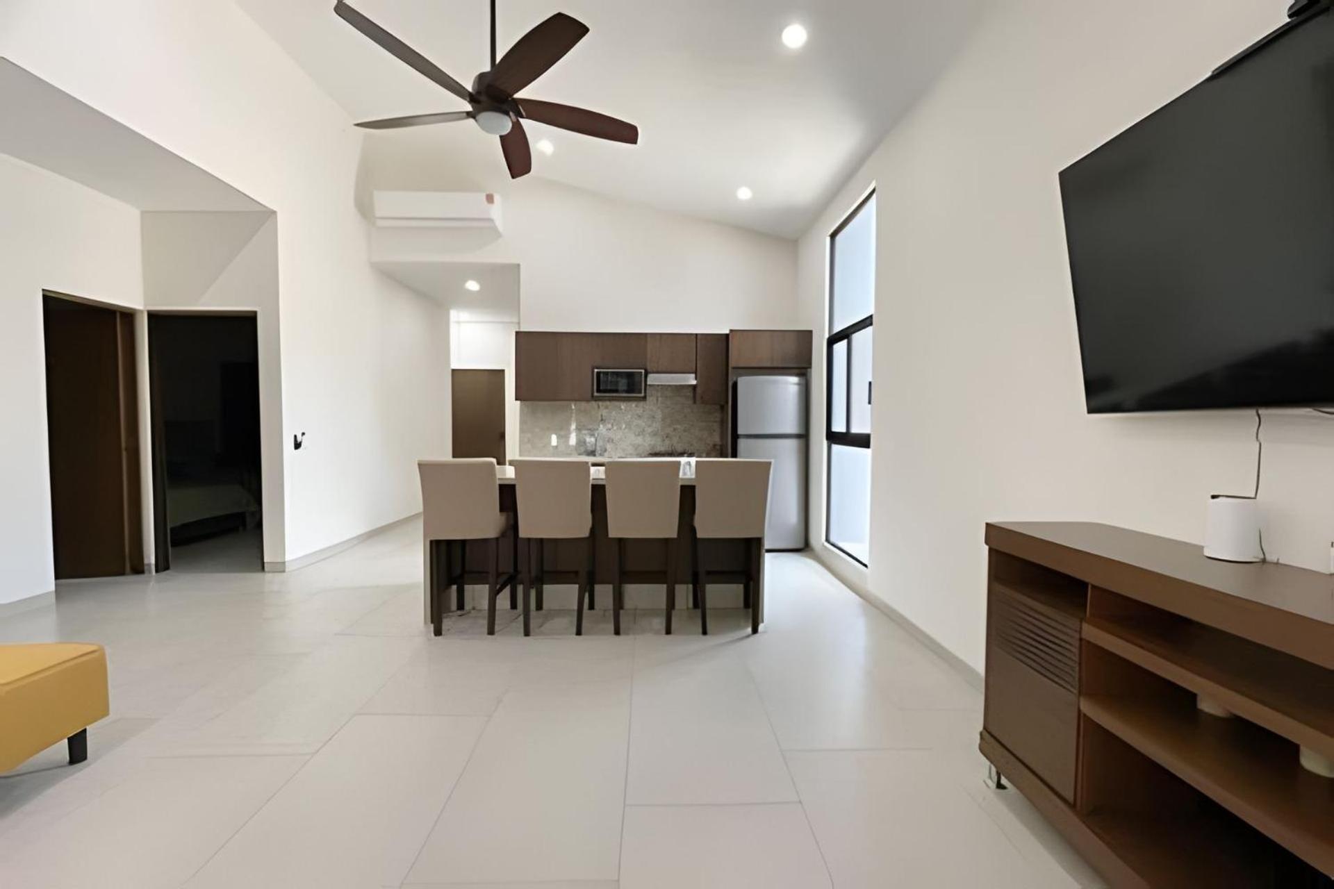Casa Bella- 2bed, 3bath W/pool And Parking Apartment *