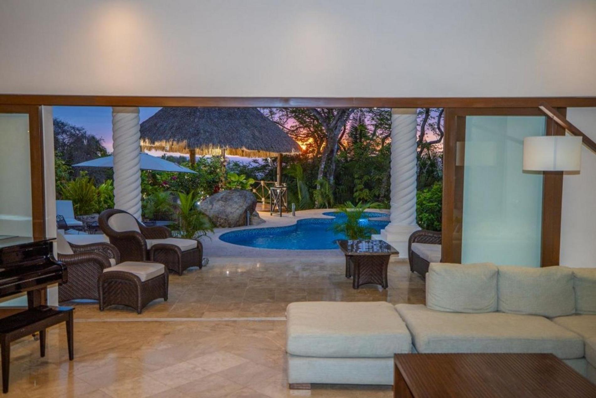 Tesoro Del Mar Villa *