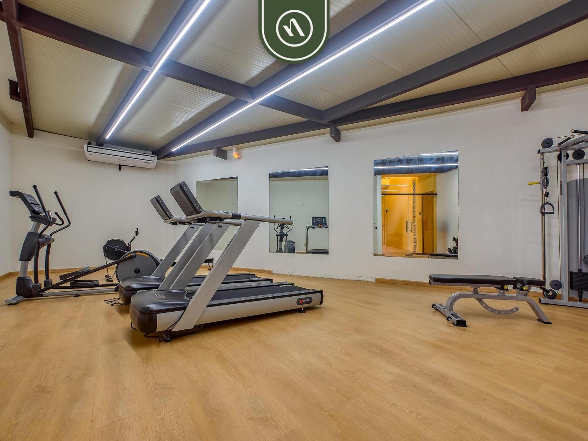 Brand New 1br Right Next To Center - Pool