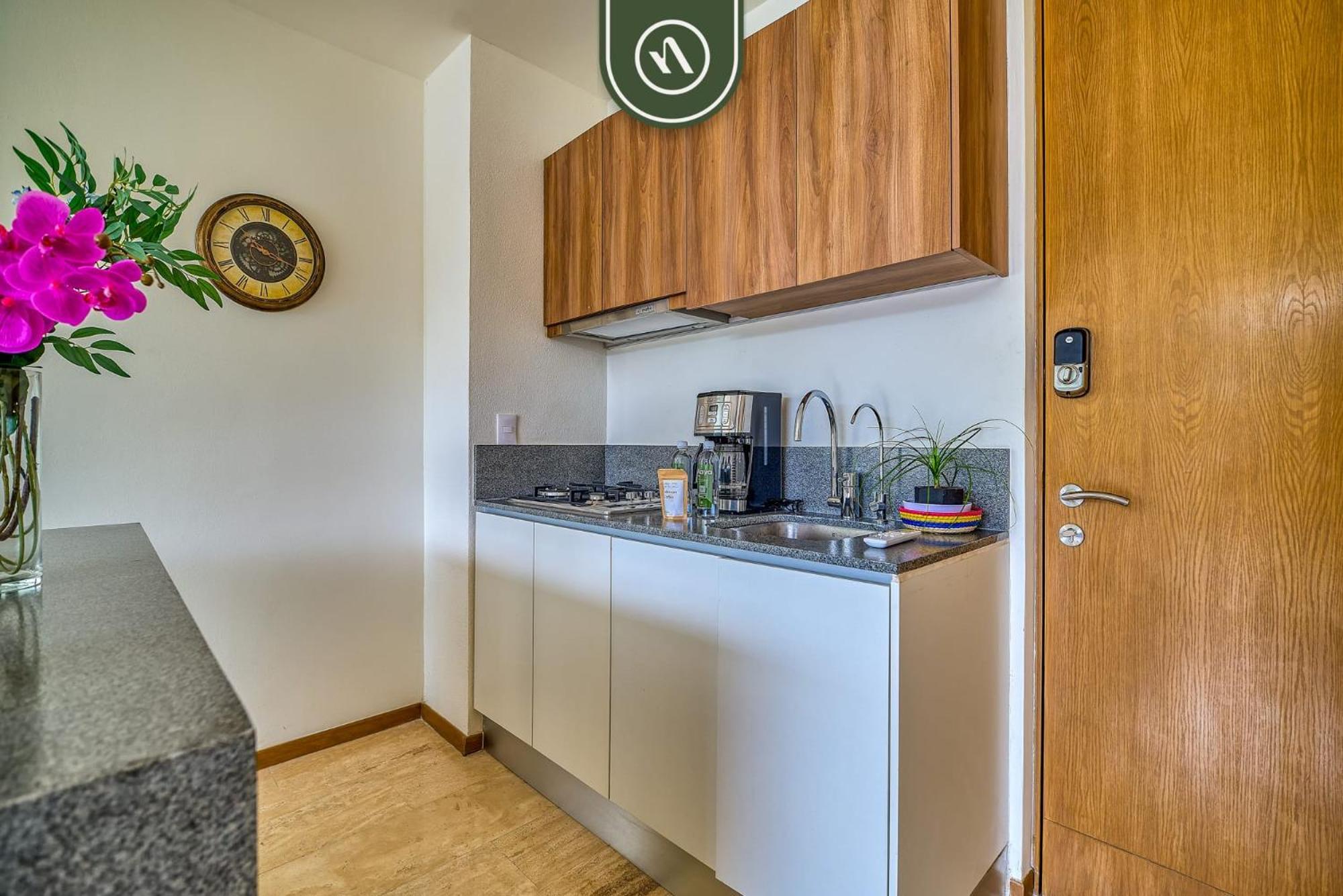 Brand New 1br Right Next To Center - Pool Apartment