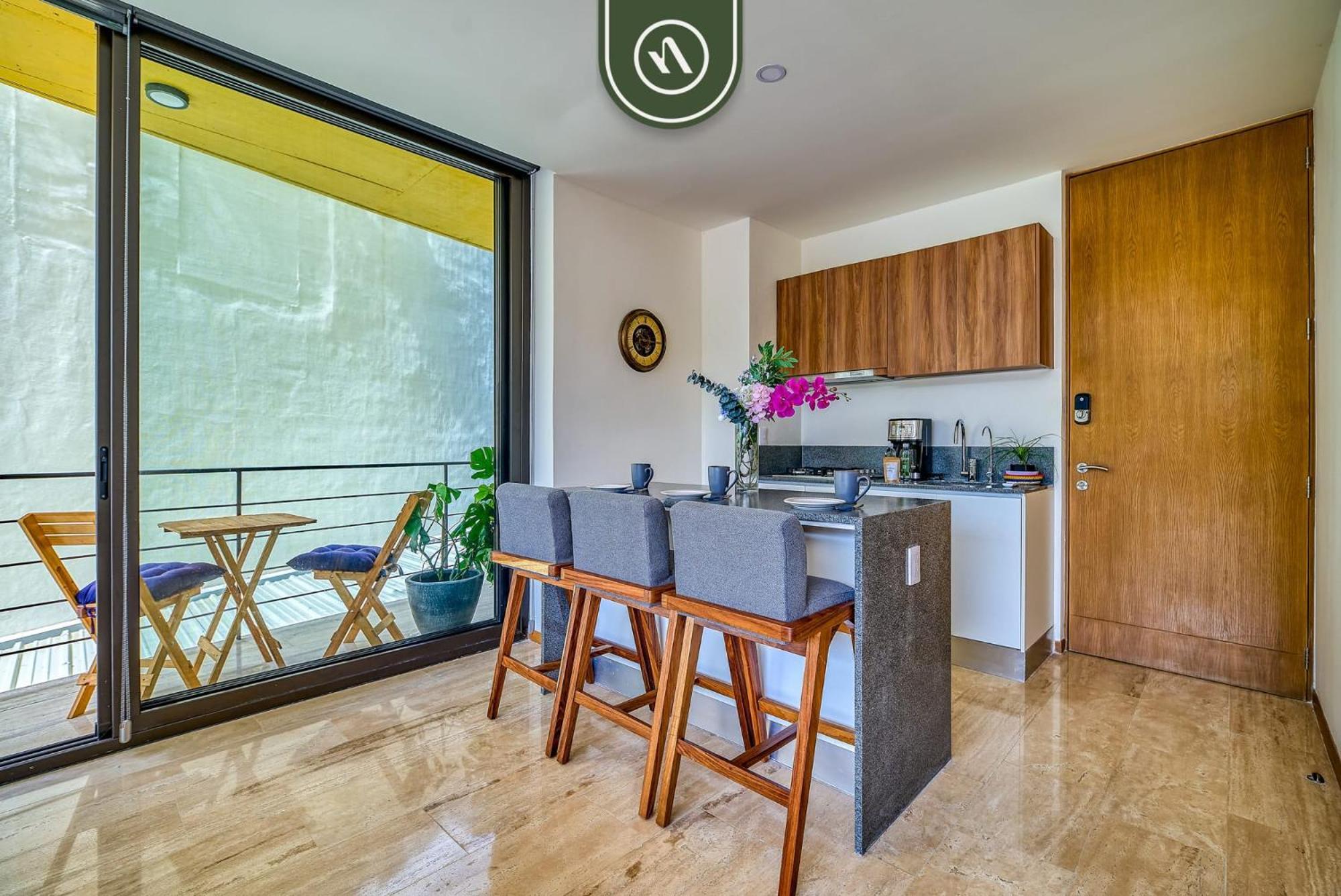 Brand New 1br Right Next To Center - Pool