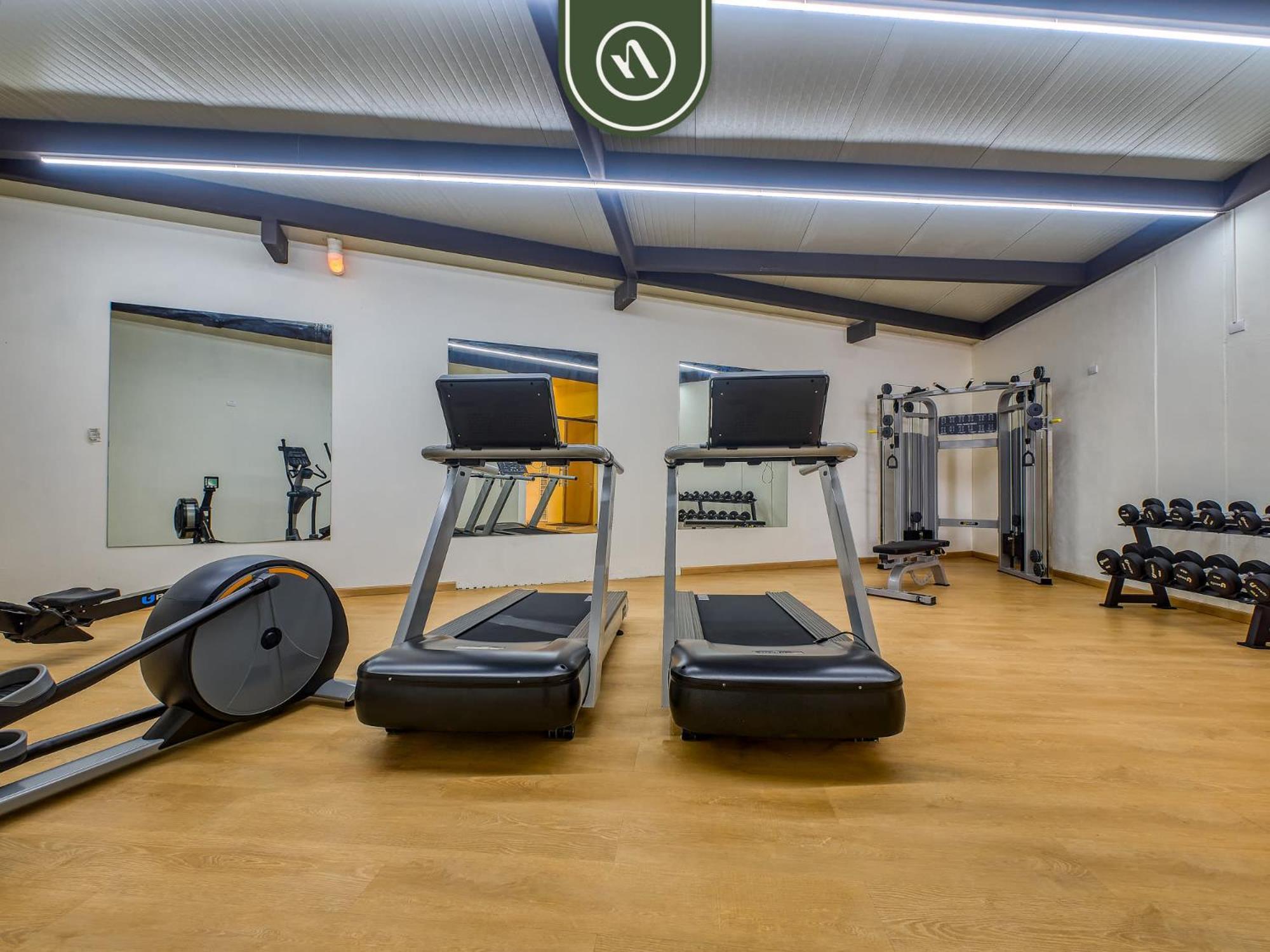 Brand New 1br Right Next To Center - Pool Apartment