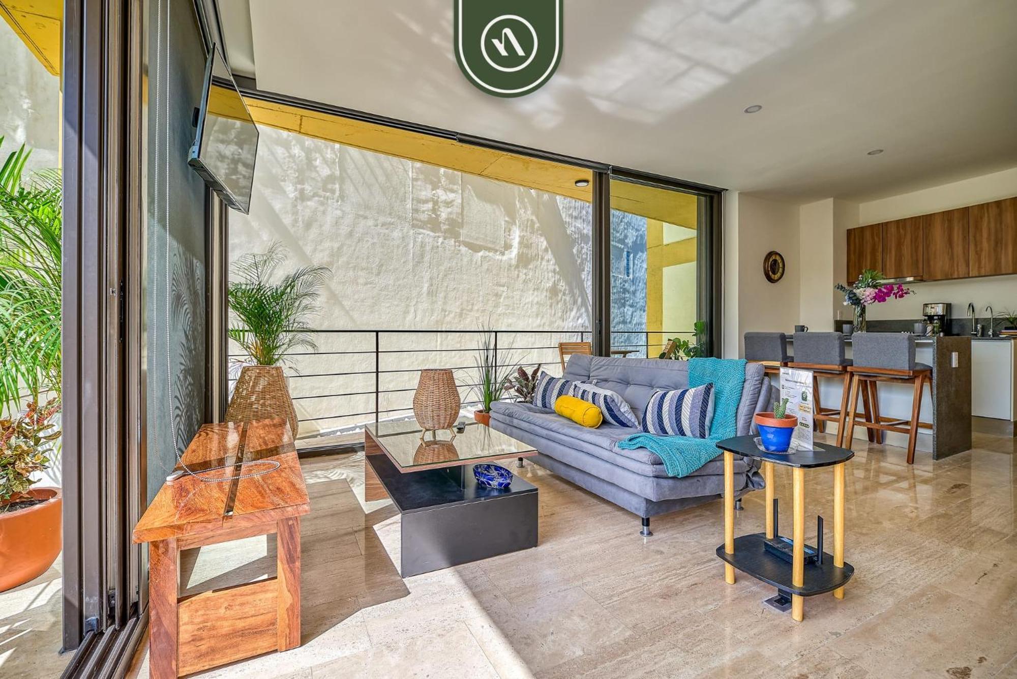 Apartment Brand New 1br Right Next To Center - Pool *