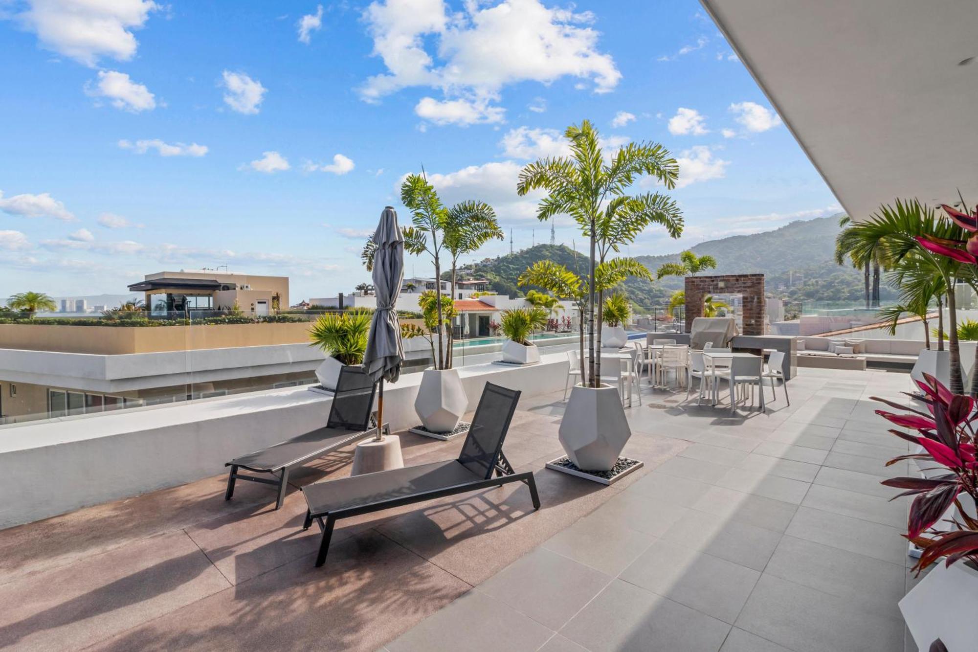Holiday home In Location, Rooftop Pool, Hot Tub, Gym, Fire Pit Puerto Vallarta