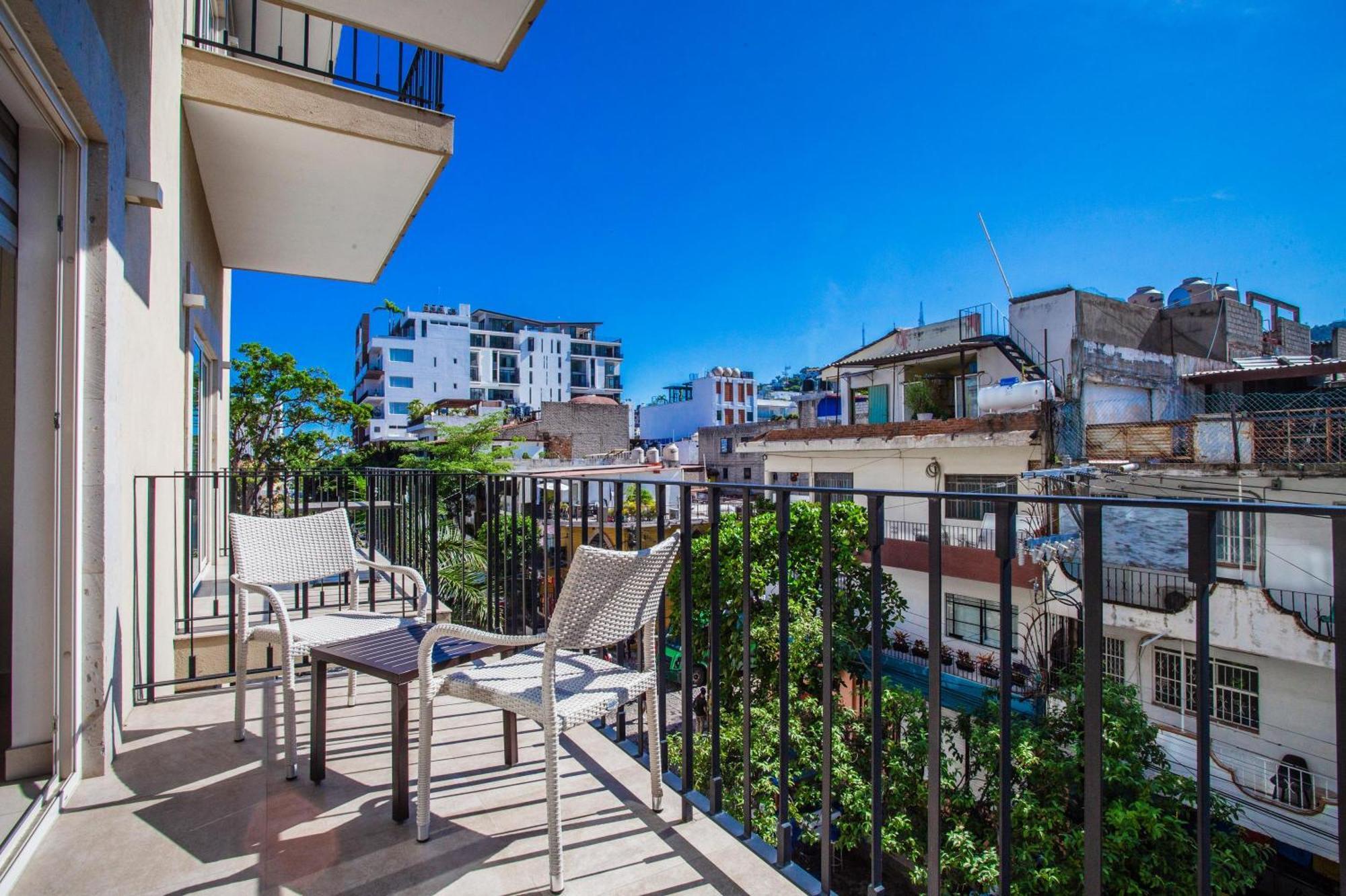 Zenith Gem | Stylish 1 Bedroom In The Romantic Zone * Puerto Vallarta