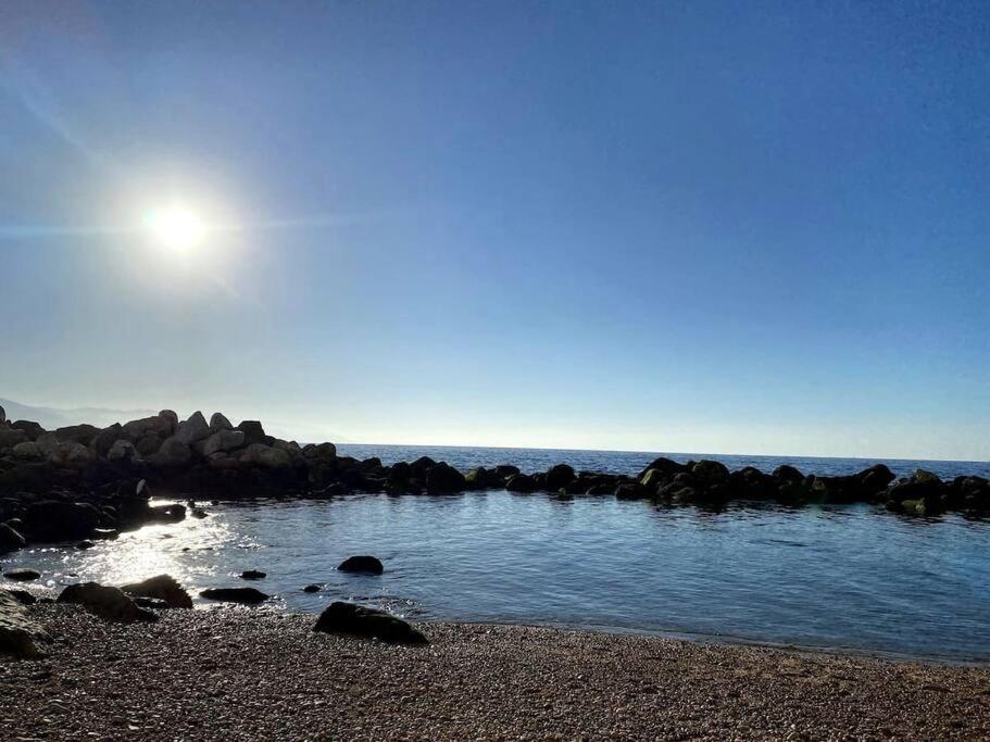 Casa Celestial - Beachfront Ocean View - Snorkelling Onsite! Apartment