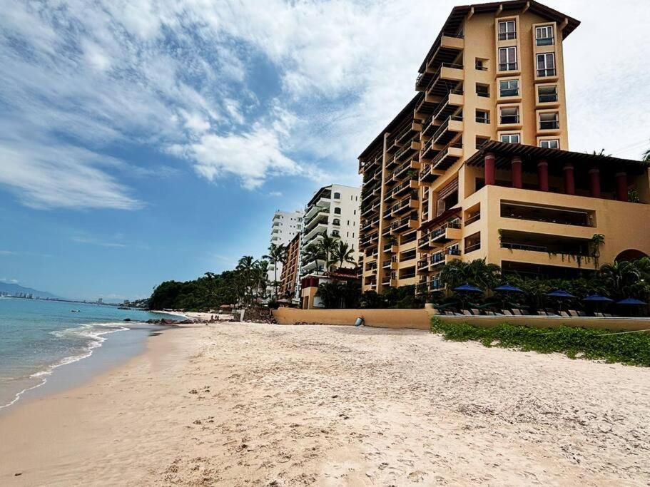 Beachfront In Palmares 902 Apartment *