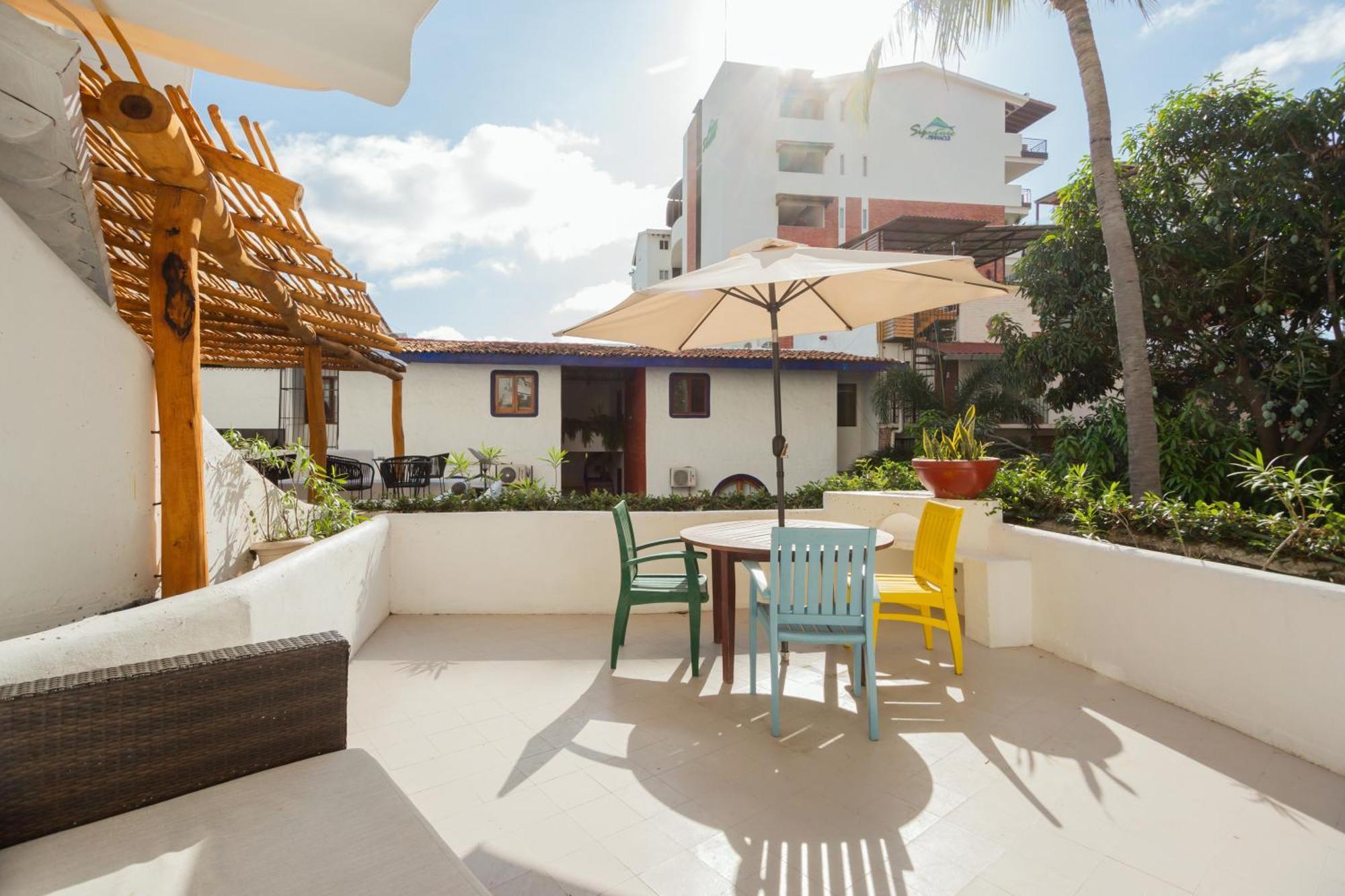 Amaca - Adults Only 4*
