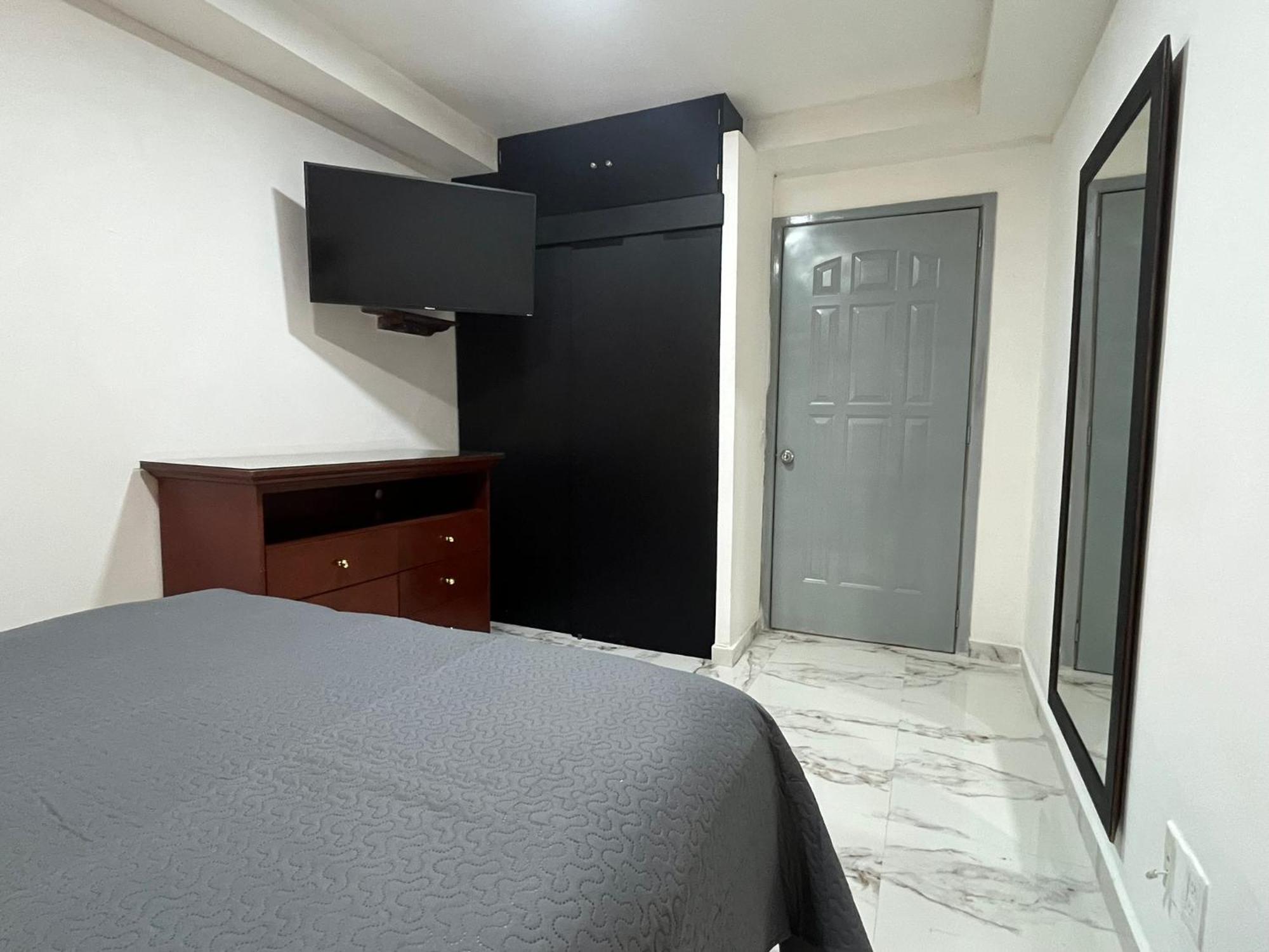 La Puerta Blanca #2 Apartment *