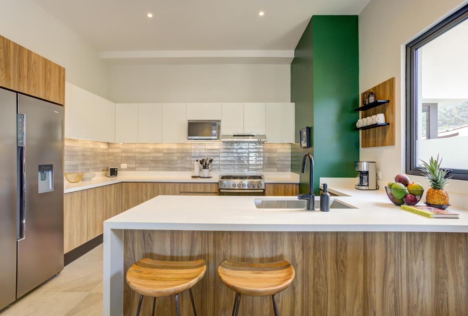 Apartment Oasis Luxury Penthouse 3 Bed With Views, Pools