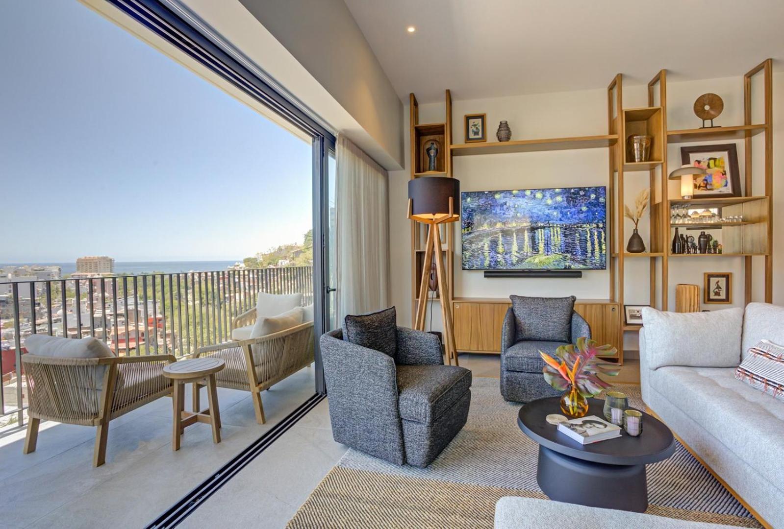 Oasis Luxury Penthouse 3 Bed With Views, Pools *