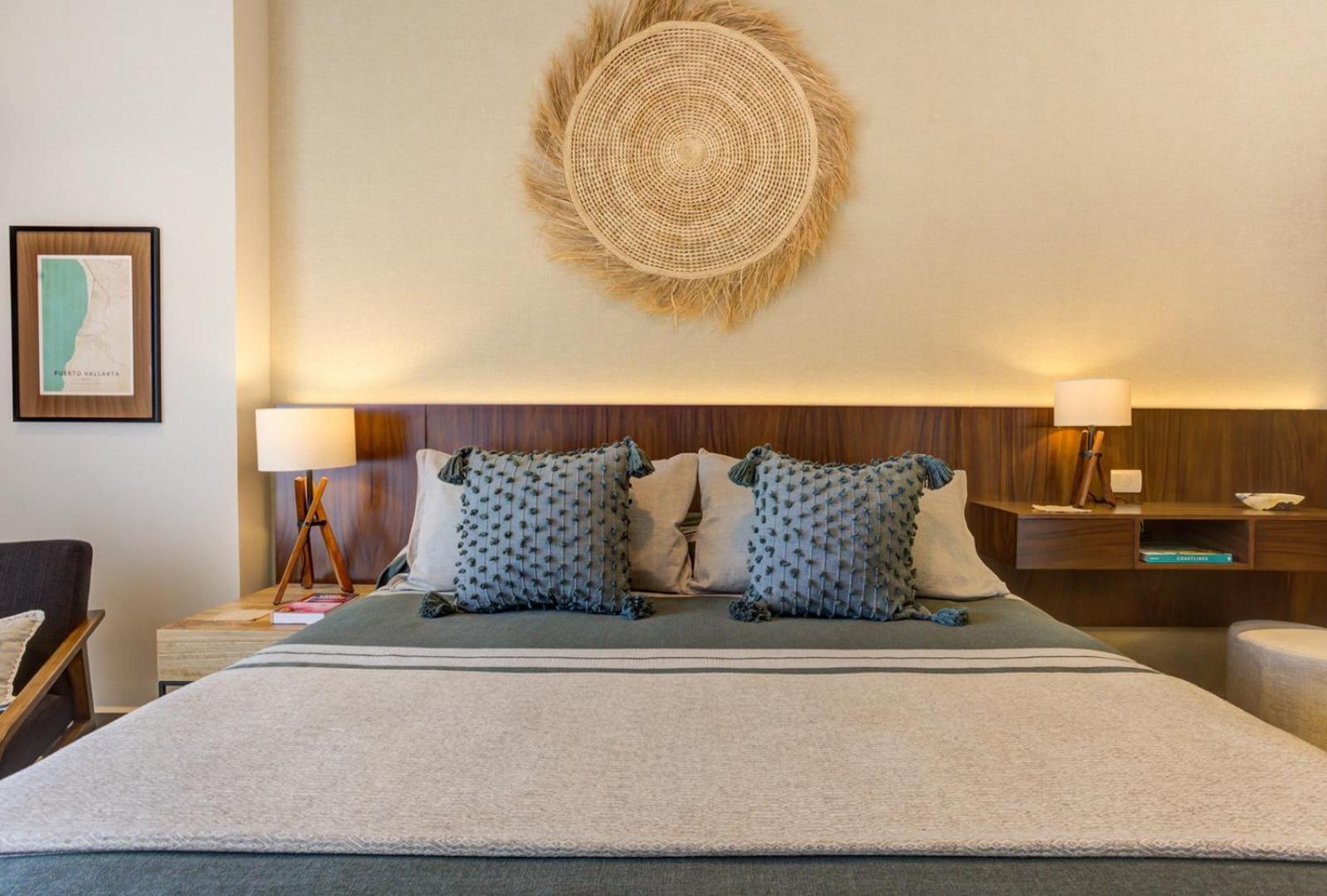 Oasis Luxury Penthouse 3 Bed With Views, Pools Puerto Vallarta