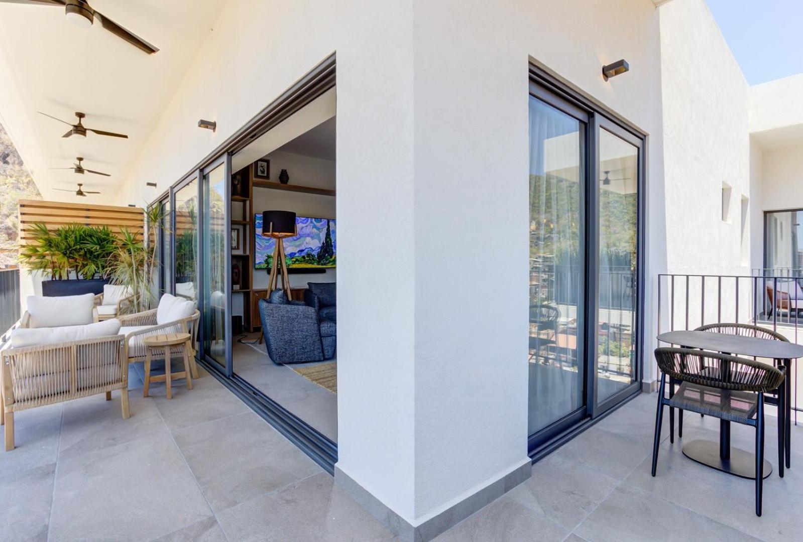 Oasis Luxury Penthouse 3 Bed With Views, Pools Apartment Puerto Vallarta