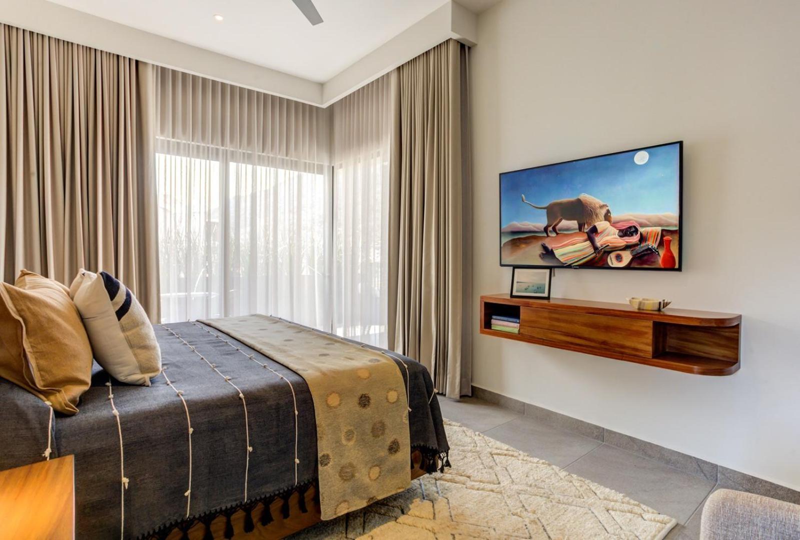 Oasis Luxury Penthouse 3 Bed With Views, Pools *