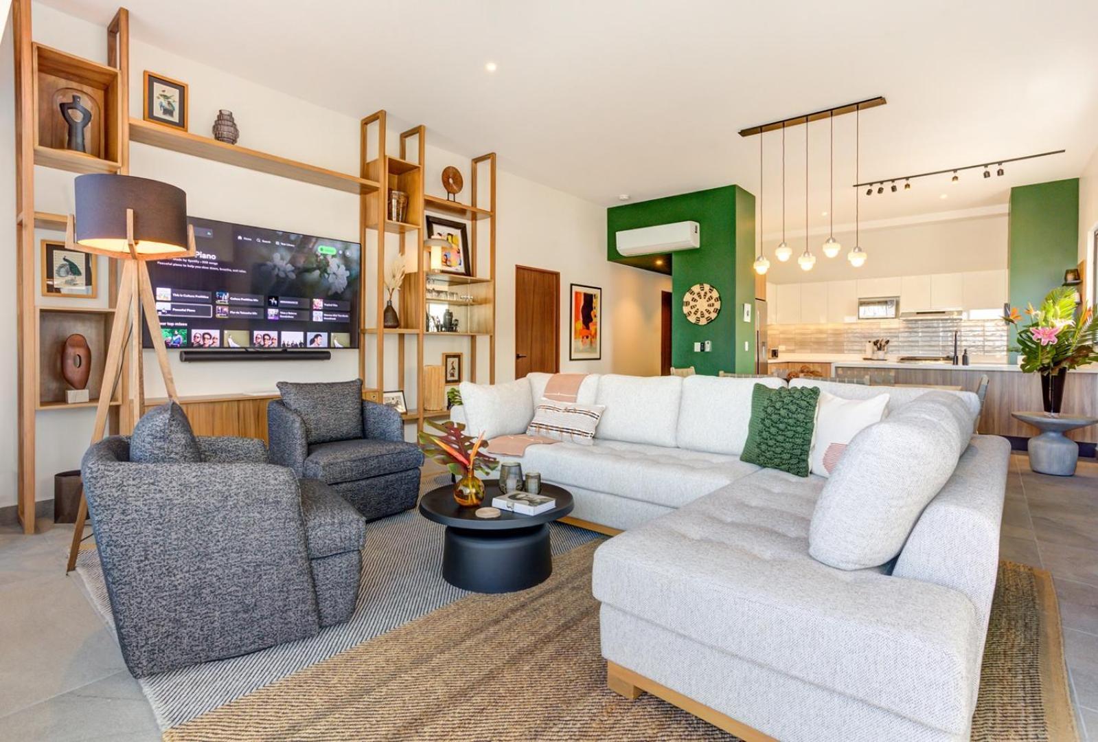 Apartment Oasis Luxury Penthouse 3 Bed With Views, Pools