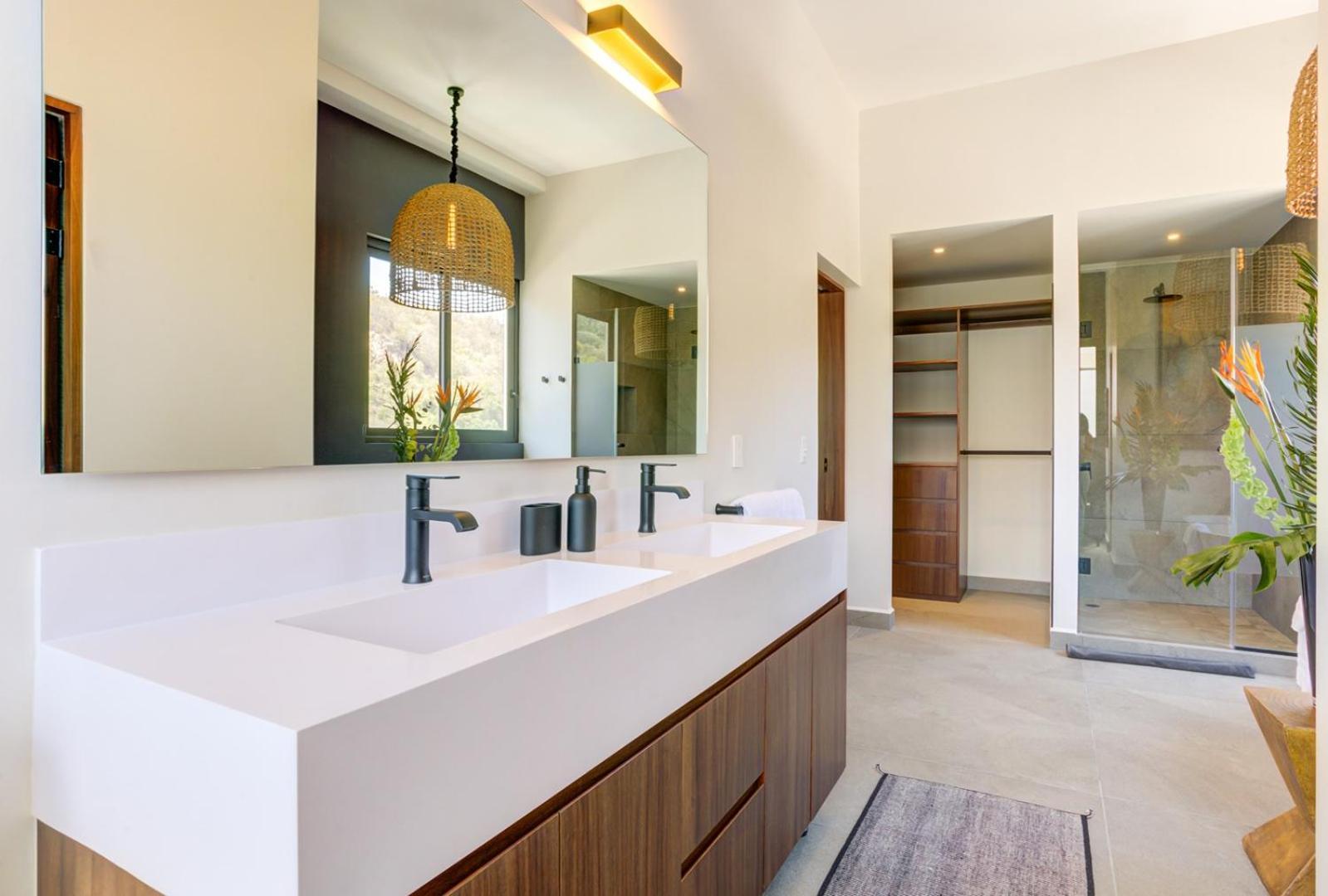 Oasis Luxury Penthouse 3 Bed With Views, Pools Apartment *