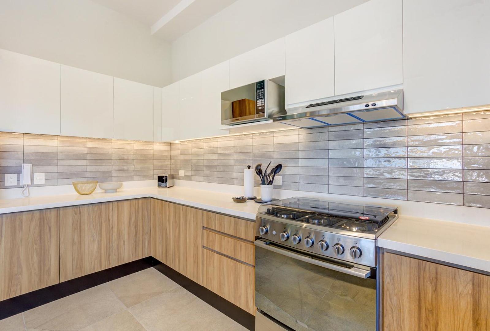 Oasis Luxury Penthouse 3 Bed With Views, Pools * Puerto Vallarta