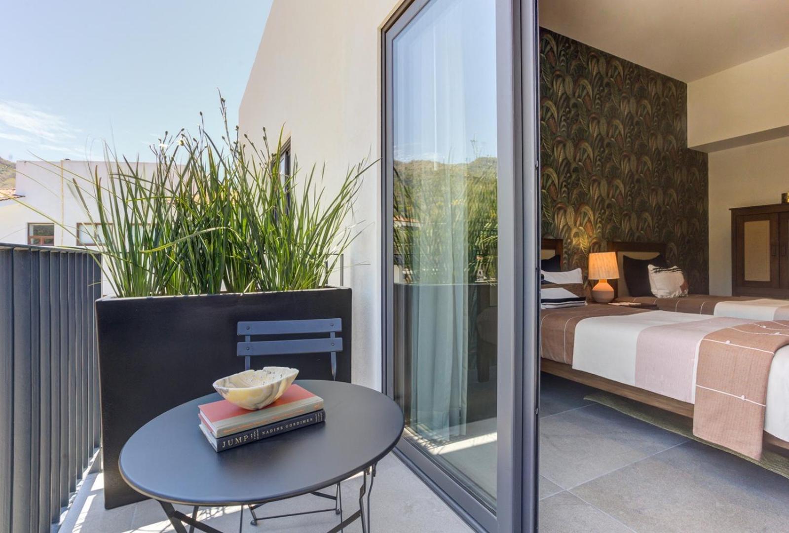 Apartment Oasis Luxury Penthouse 3 Bed With Views, Pools