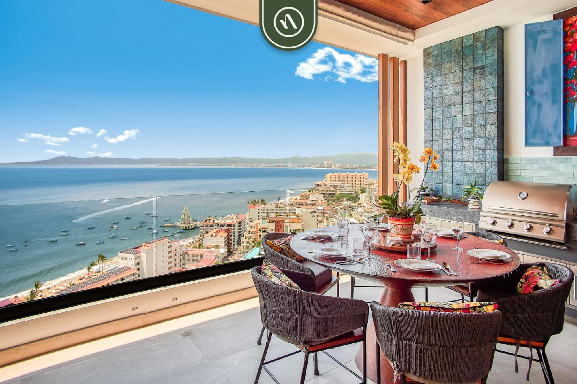 With Oceanview - 2br - Rooftop Pool Apartment *
