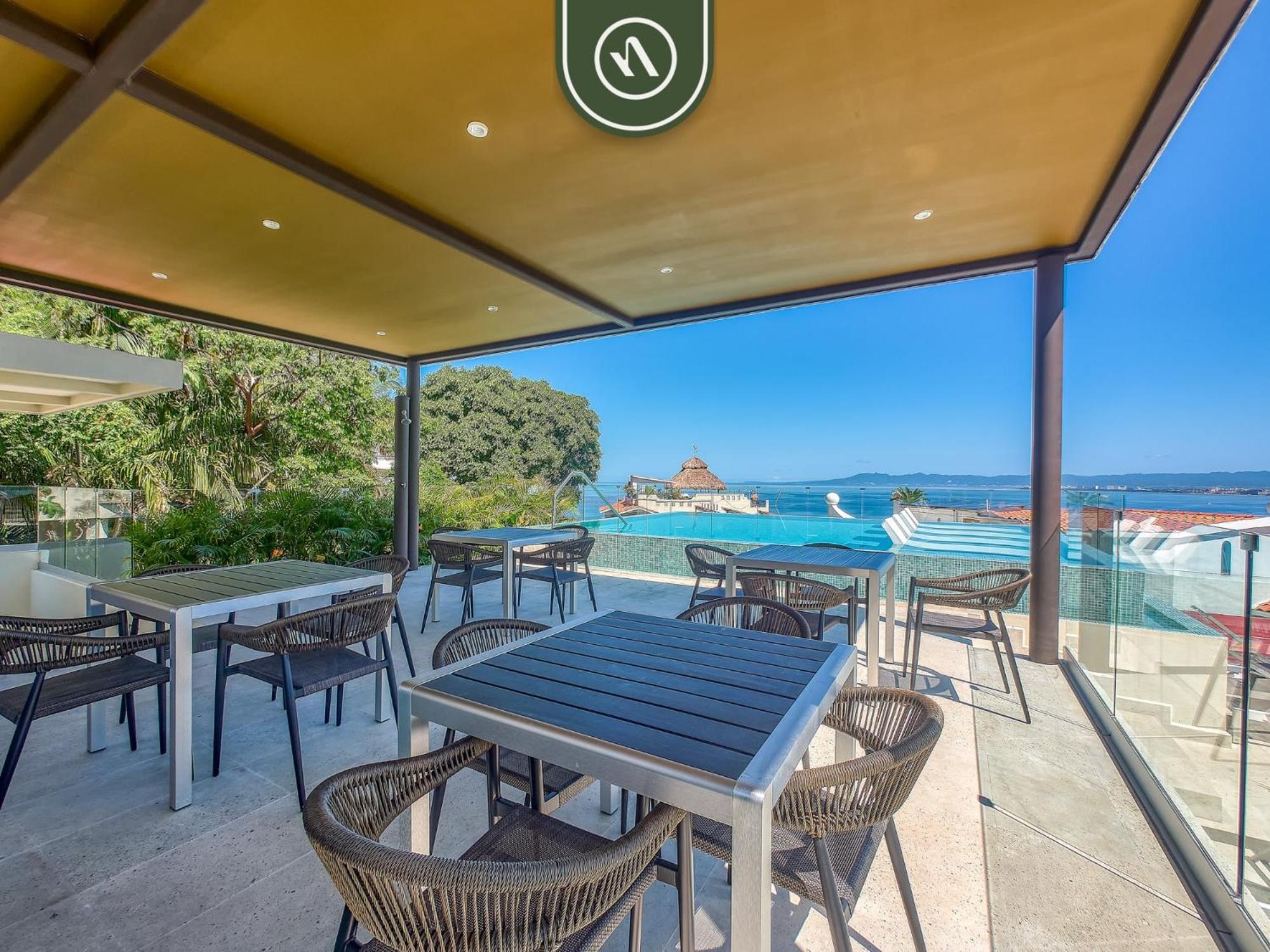 Mountain Retreat - 2 Bedroom - Oceanview Pool Puerto Vallarta