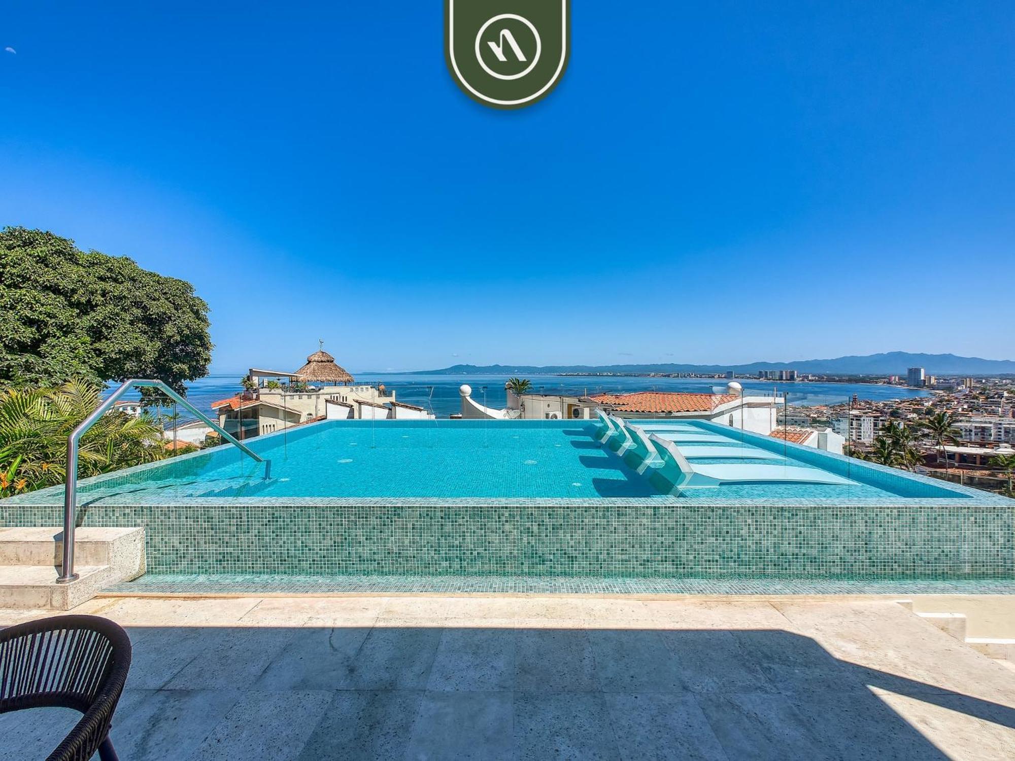 Apartment Mountain Retreat - 2 Bedroom - Oceanview Pool *
