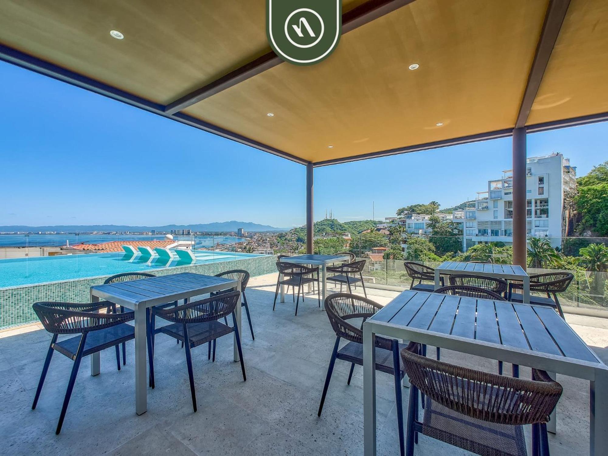 Mountain Retreat - 2 Bedroom - Oceanview Pool Puerto Vallarta