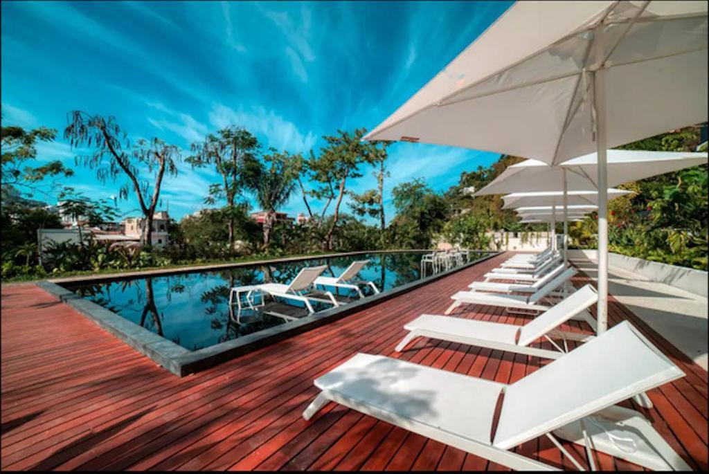 Oasis Luxury Penthouse 3 Bed With Views, Pools * Puerto Vallarta