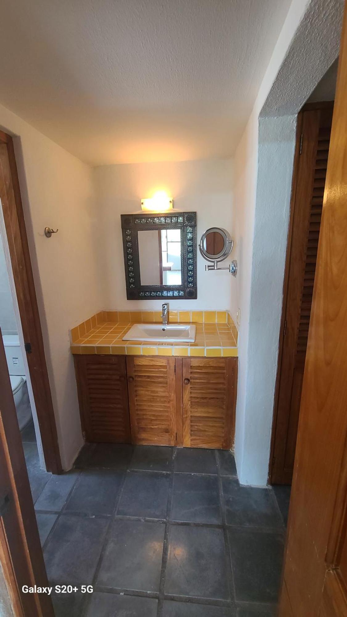 One Bedroom In Marina Apartment *