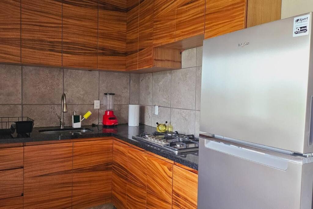 Apartamento Familiar, Amplio Y Con Alberca Puerto Vallarta