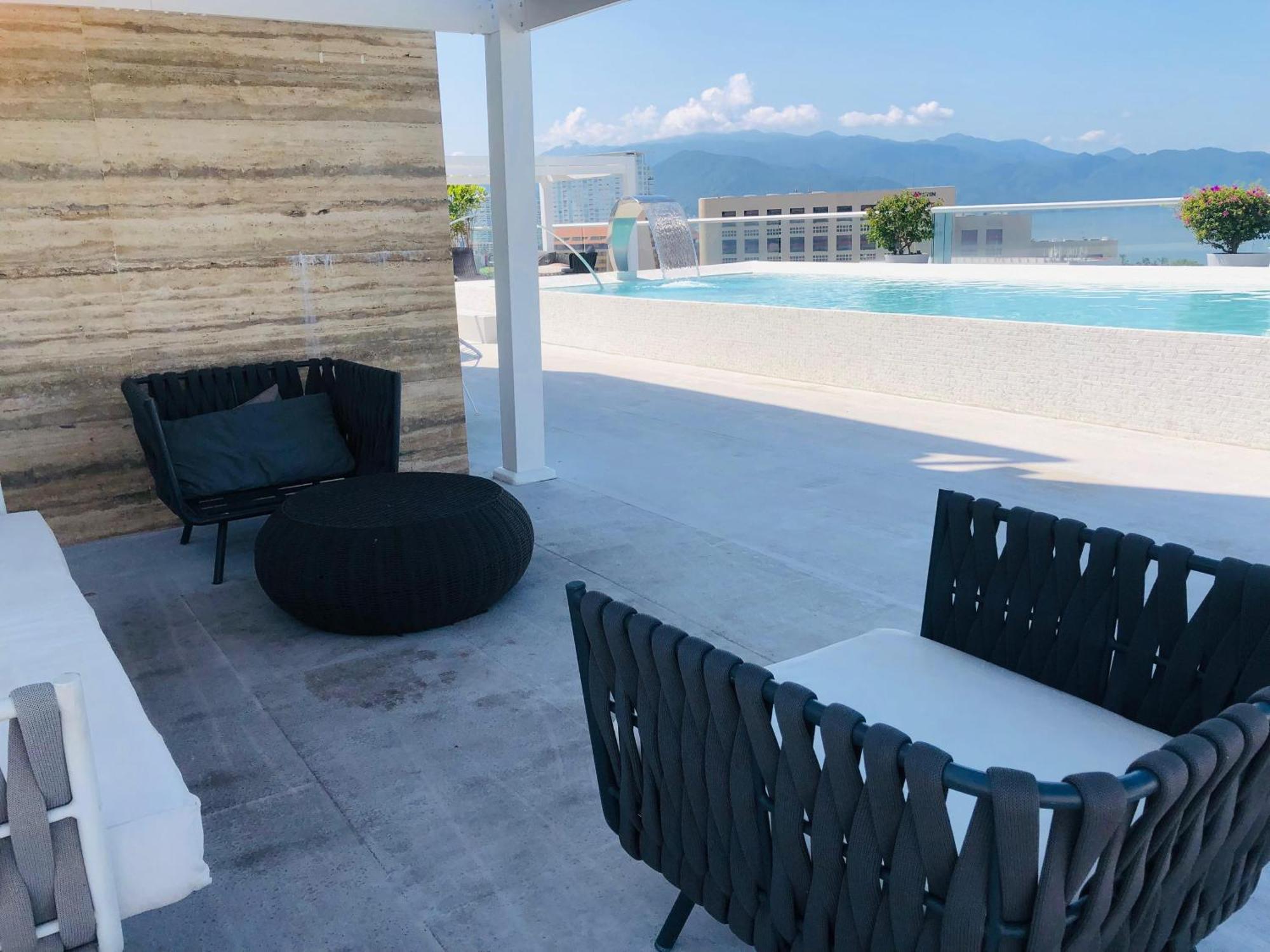 Apartment Luxurious Oceanfront With Unmatched Panoramic Views