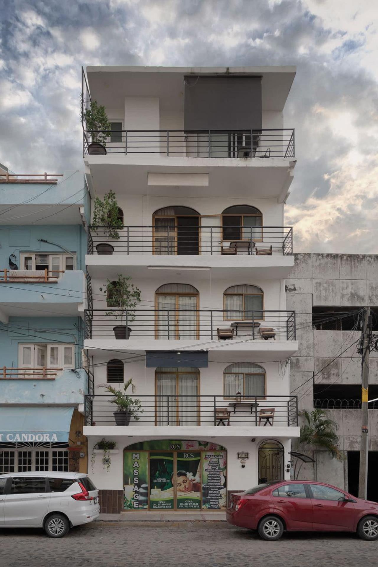 Modern - Near The Holiday home *