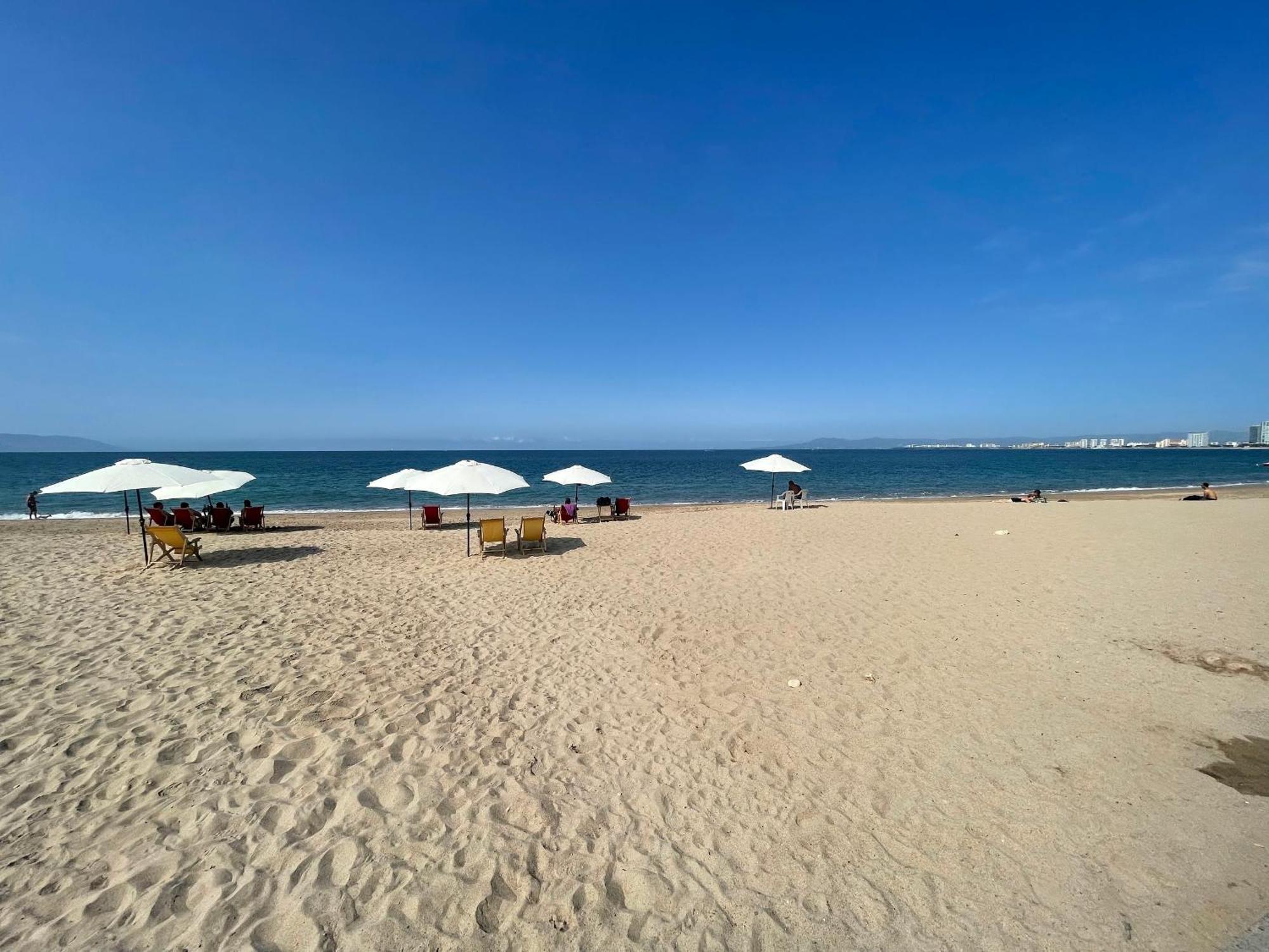 Le Petit Bonheur Terrace - Private Calm And View Apartment