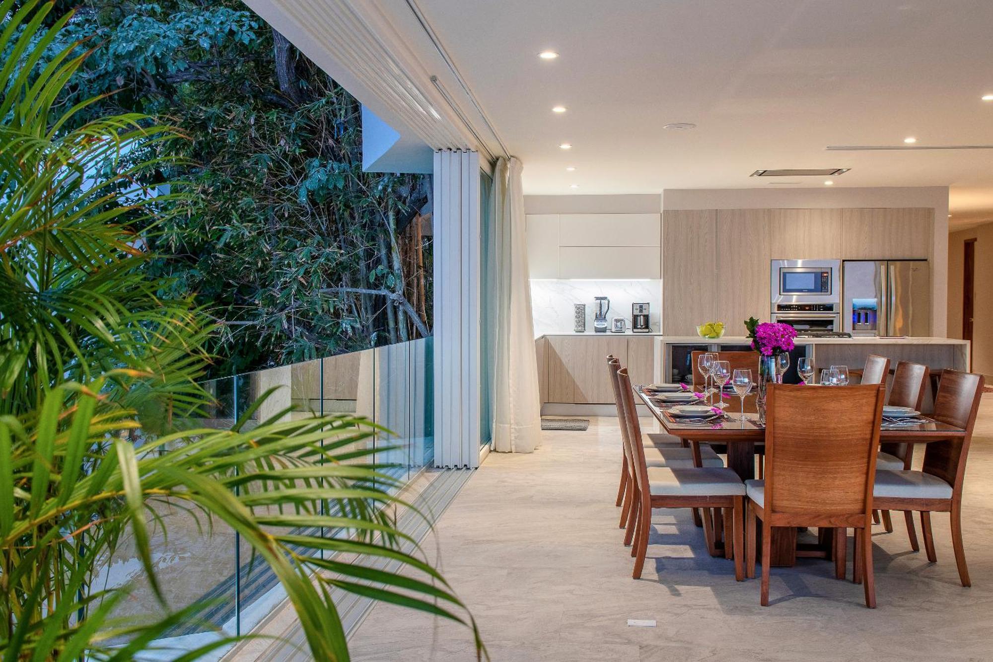 Apartment 4 Bedroom Casa Indah Is A Gorgeous New 3400 Sf *