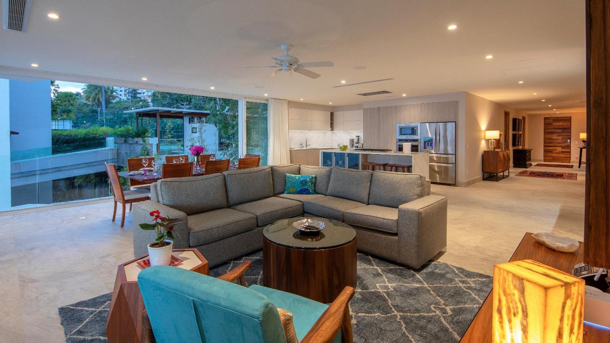 4 Bedroom Casa Indah Is A Gorgeous New 3400 Sf Apartment *