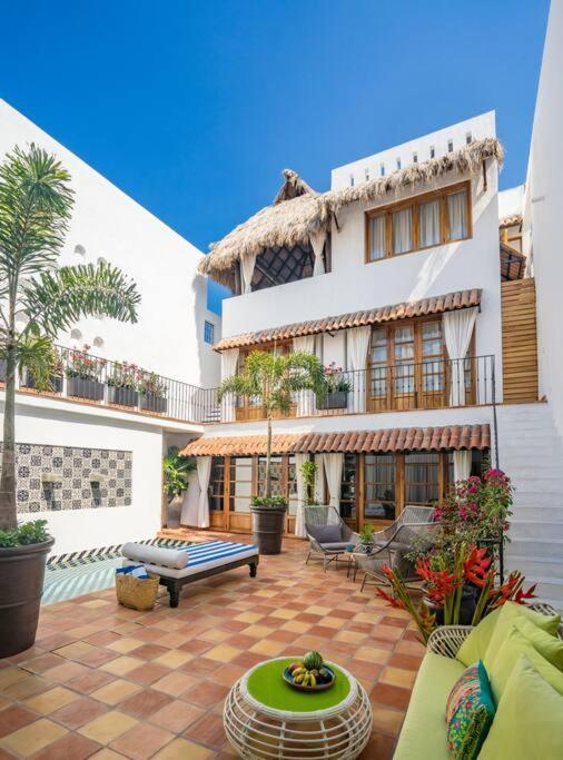 Casa Da Lusso Mexican Style Hacienda