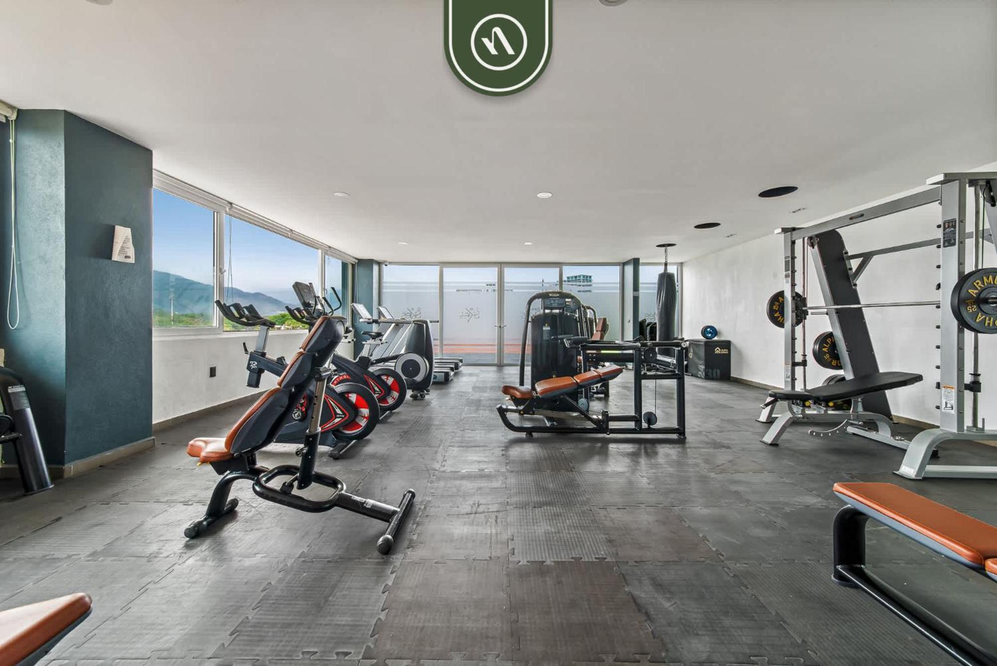 Apartment 1br With Private Balcony - Zone *