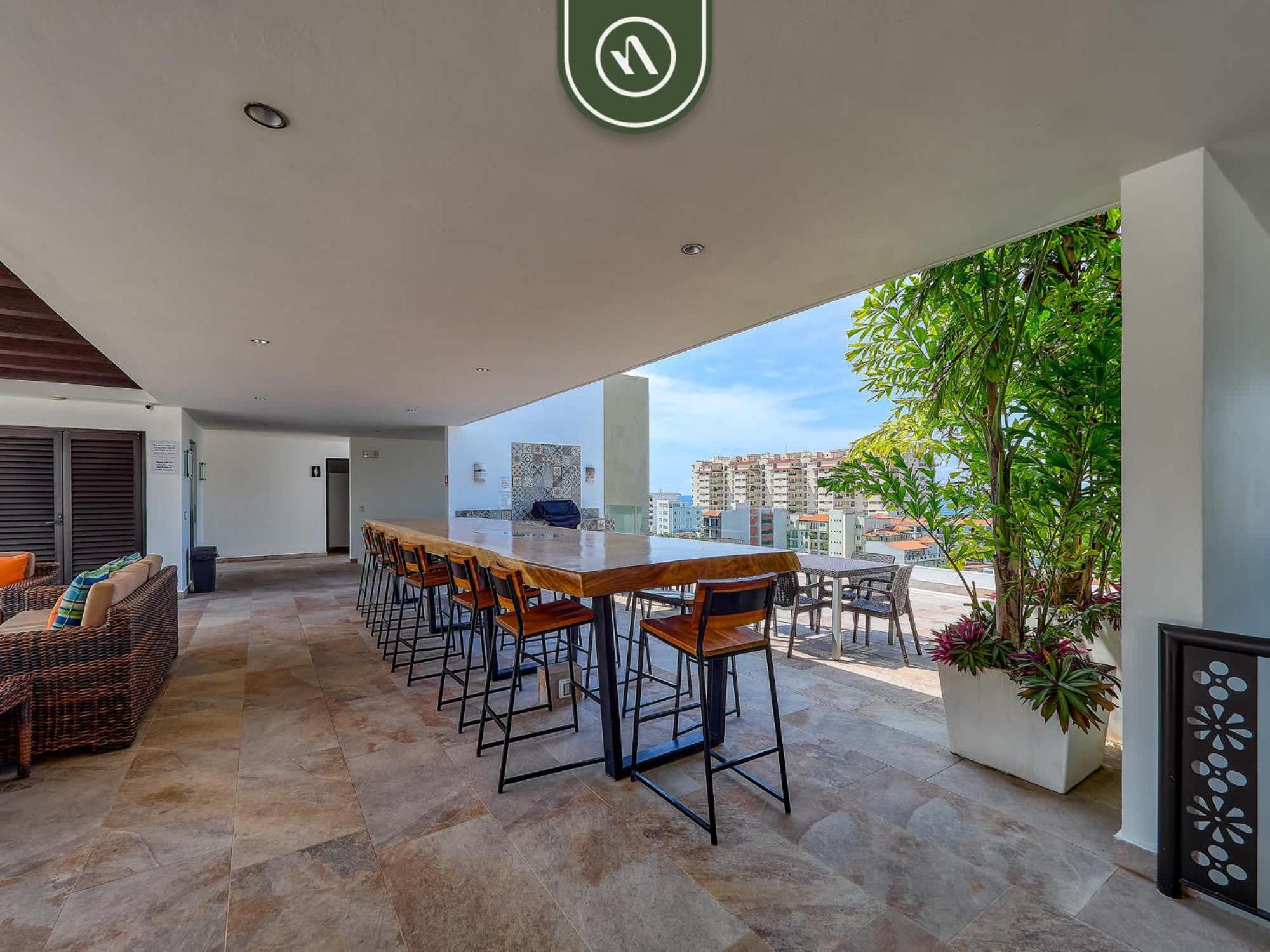 Luxury 2br In Romatic Zone - Rooftop Pool Apartment